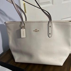 Coach tote